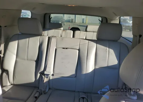 2013 Chevrolet Tahoe C1500 Lt from USA, damaged, VIN 1GNSCBE02DR307845